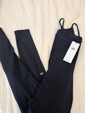 ALO Yoga Air brush one & done onesie black